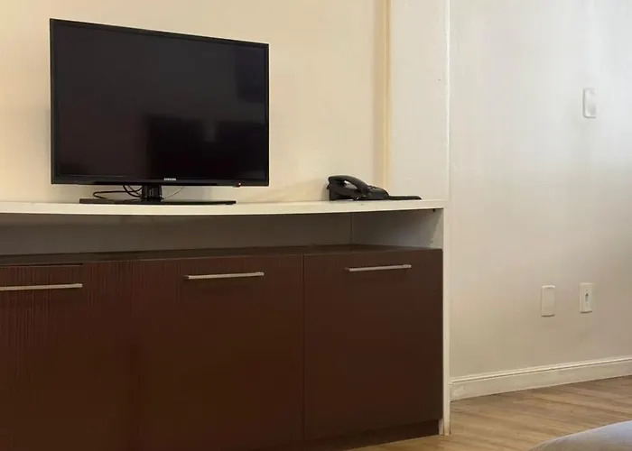 Acores Flat Design- Proximo Ao Gasometro E Cais Embarcadero Hotel 3*